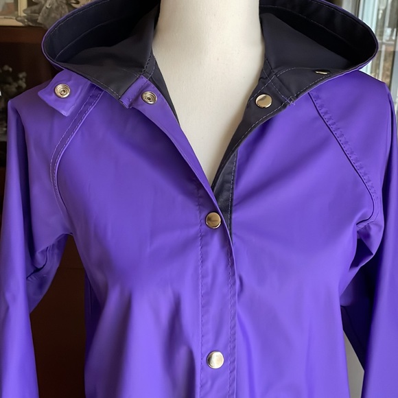 Vibrant Purple Acadia Raincoat M - Picture 2 of 15